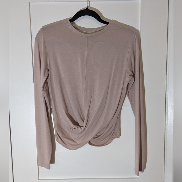 Diadora Powder Pink Long Sleeve Front Twist Top - Picture 6 of 6